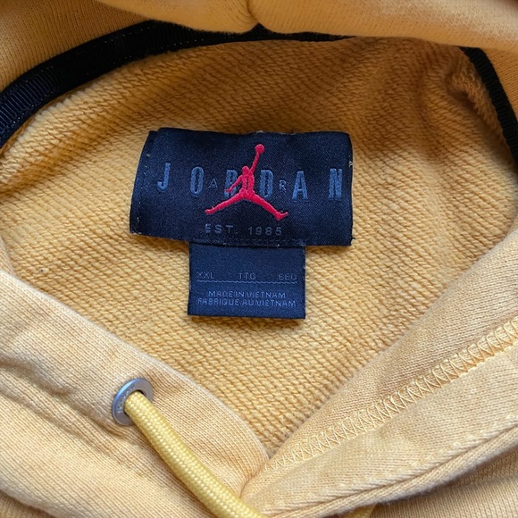 Nike Men’s Yellow Air Jordan Essentials Statement Fleece Hoodie 2XL - Picture 7 of 13